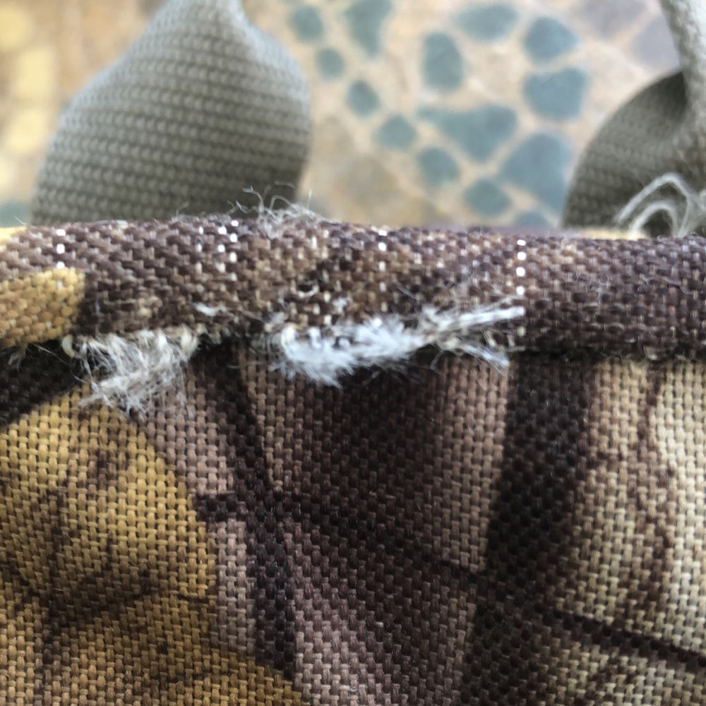 GOODYEAR CAMO BACKPACK • GUC - Picture 17 of 17